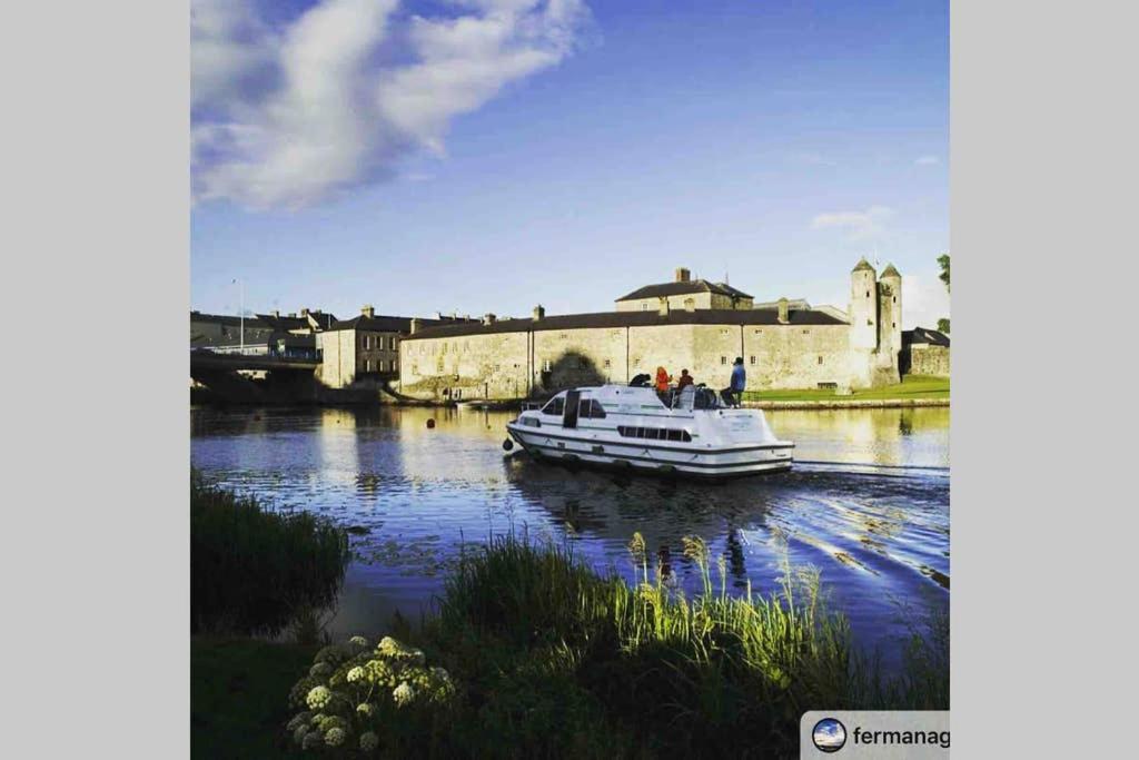 Swallow Lane, Enniskillen, Co Fermanagh, 5* Chic Villa Exteriör bild